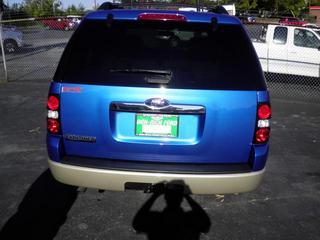 Ford Explorer 2010 photo 1