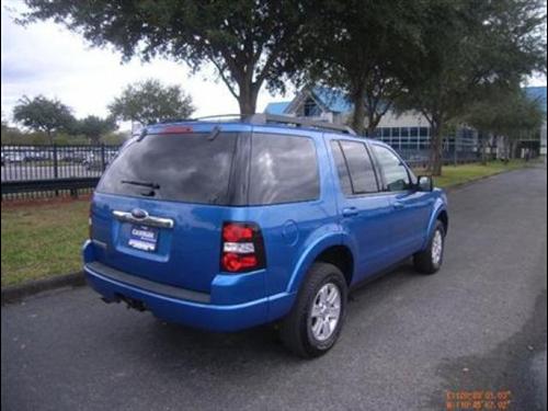 Ford Explorer 2010 photo 4