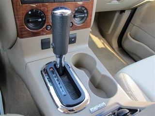 Ford Explorer 2010 photo 3