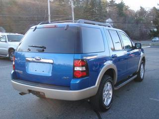Ford Explorer 2010 photo 2