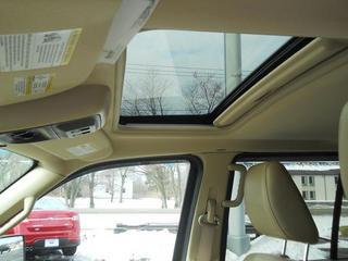 Ford Explorer 2010 photo 1