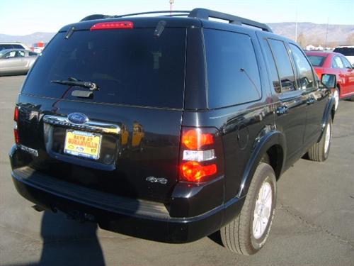 Ford Explorer 2010 photo 2