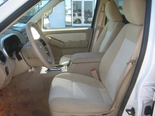 Ford Explorer 2010 photo 1