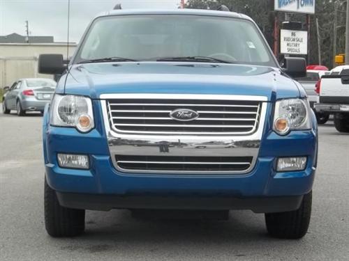 Ford Explorer 2010 photo 1