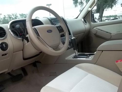 Ford Explorer 2010 photo 3