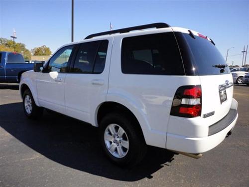 Ford Explorer 2010 photo 2