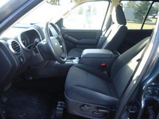 Ford Explorer 2010 photo 1