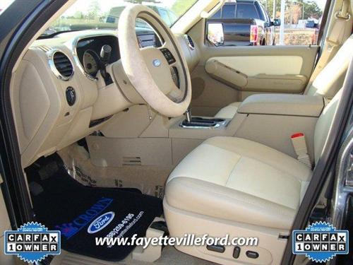 Ford Explorer 2010 photo 2