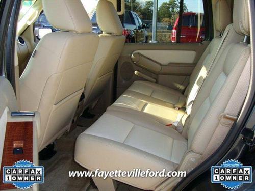 Ford Explorer 2010 photo 3