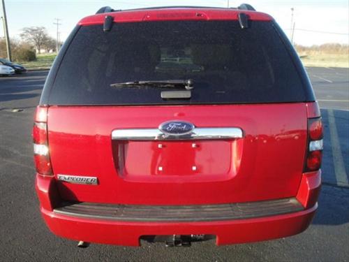 Ford Explorer 2010 photo 2