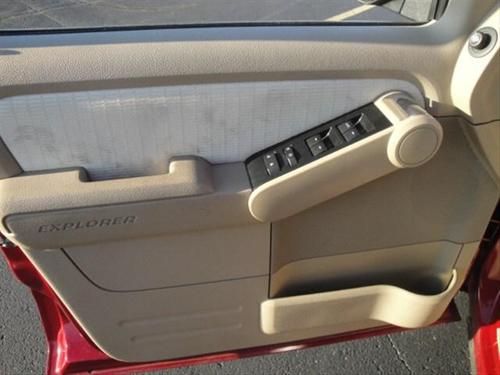 Ford Explorer 2010 photo 4