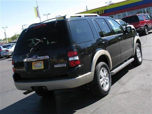 Ford Explorer 2010 photo 2