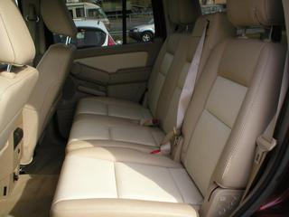 Ford Explorer 2010 photo 2