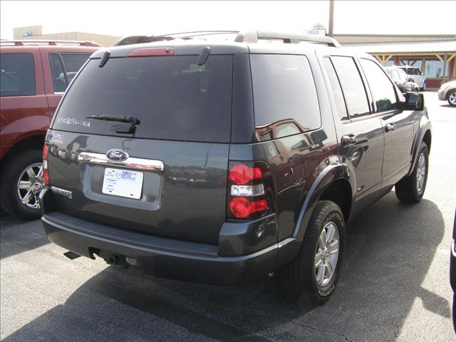 Ford Explorer 2010 photo 3