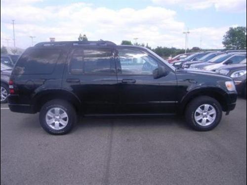 Ford Explorer 2010 photo 3