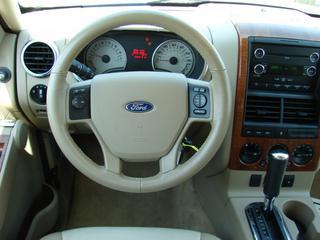 Ford Explorer 2010 photo 5
