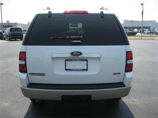Ford Explorer 2010 photo 4