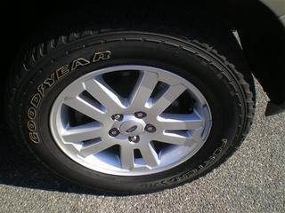 Ford Explorer 2010 photo 1