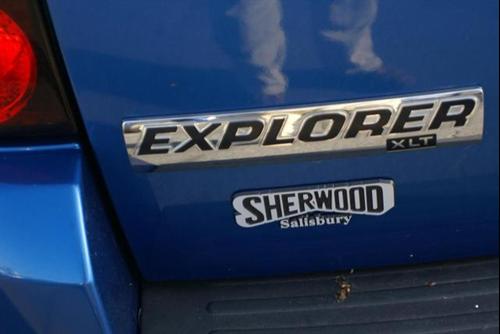 Ford Explorer 2010 photo 2