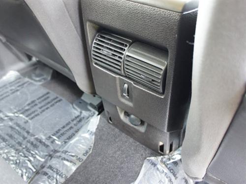 Ford Explorer 2010 photo 2