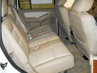 Ford Explorer 2010 photo 2