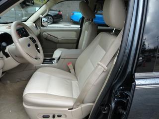 Ford Explorer 2010 photo 1