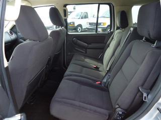 Ford Explorer 2010 photo 1