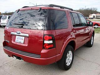 Ford Explorer 2010 photo 2