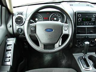 Ford Explorer 2010 photo 5