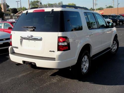 Ford Explorer 2010 photo 2