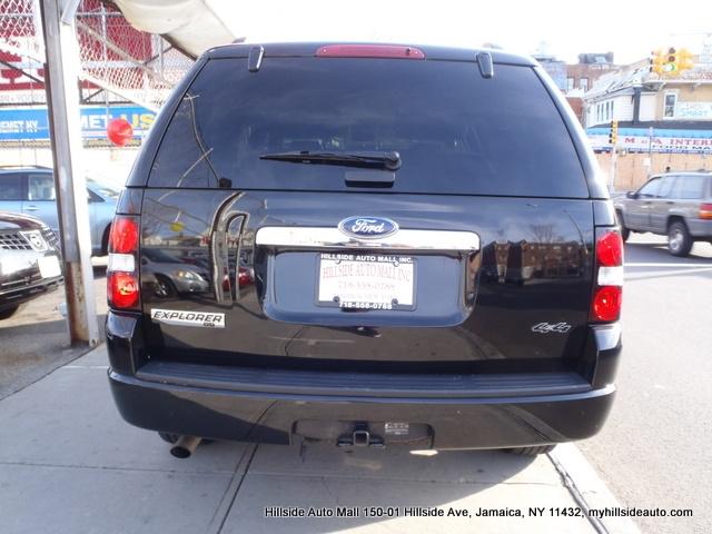 Ford Explorer 2010 photo 4