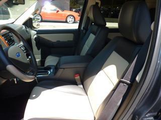 Ford Explorer 2010 photo 1