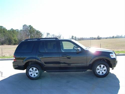 Ford Explorer 2010 photo 3