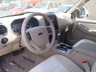 Ford Explorer 2010 photo 1