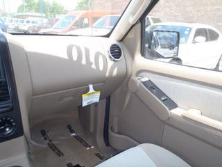 Ford Explorer 2010 photo 3