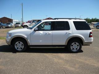 Ford Explorer 2010 photo 2