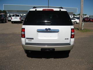 Ford Explorer 2010 photo 3