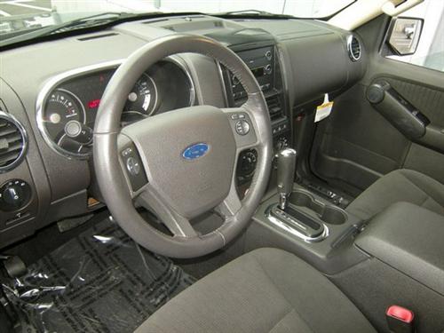 Ford Explorer 2010 photo 3