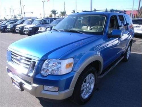 Ford Explorer 2010 photo 2