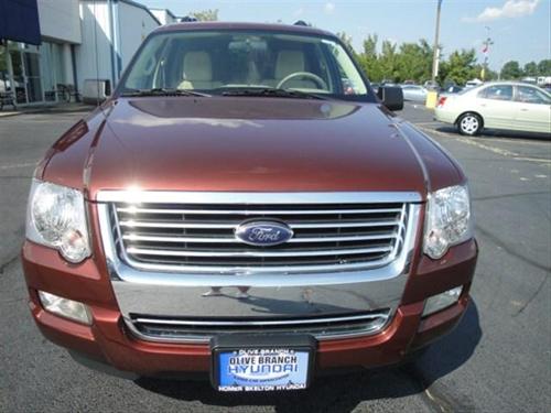 Ford Explorer 2010 photo 1