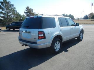 Ford Explorer 2010 photo 4
