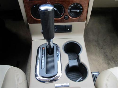 Ford Explorer 2010 photo 3