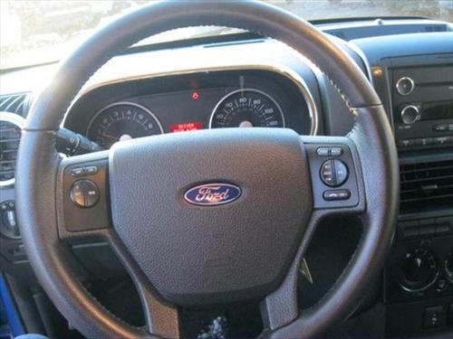 Ford Explorer 2010 photo 3