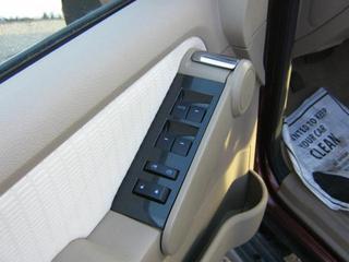 Ford Explorer 2010 photo 2