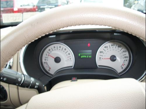 Ford Explorer 2010 photo 1