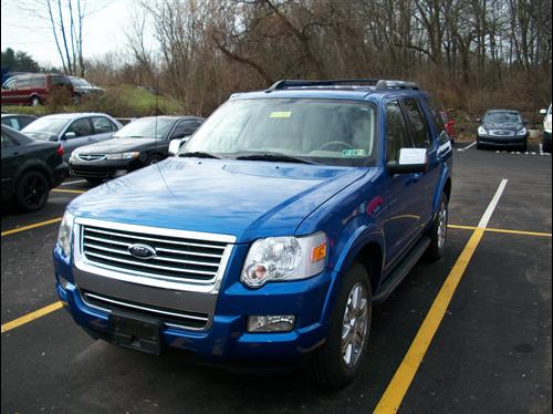 Ford Explorer 2010 photo 2
