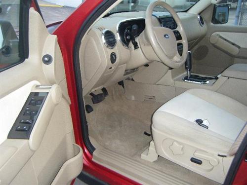 Ford Explorer 2010 photo 3