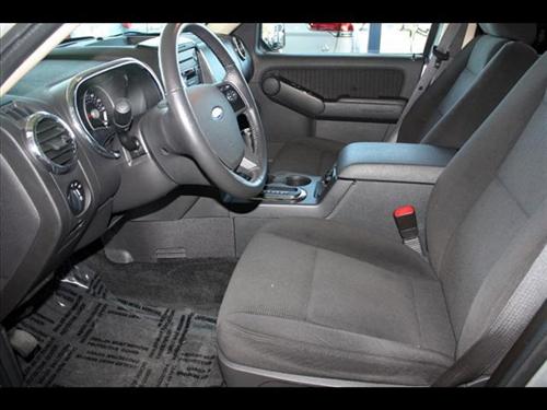Ford Explorer 2010 photo 3