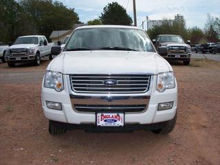 Ford Explorer 2010 photo 2
