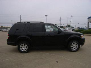 Ford Explorer 2010 photo 2